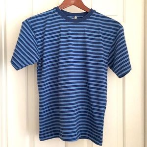 Canyon River Blues Top Size Small Blue Stripes Short Sleeves Tee